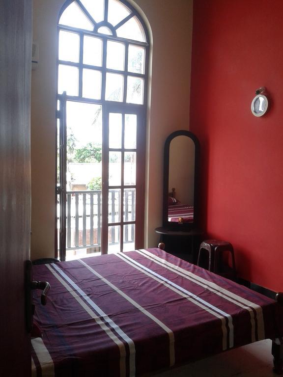 Aurora - Negombo Budget Hostel Esterno foto