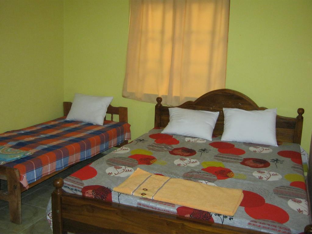 Aurora - Negombo Budget Hostel Camera foto