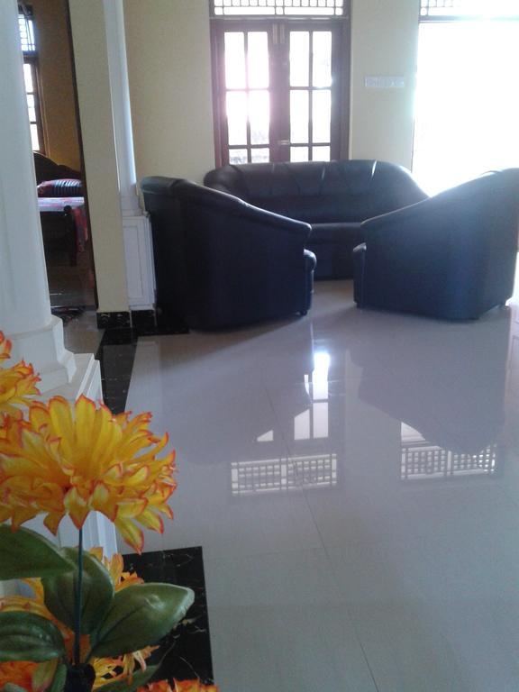 Aurora - Negombo Budget Hostel Esterno foto