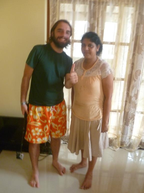 Aurora - Negombo Budget Hostel Esterno foto